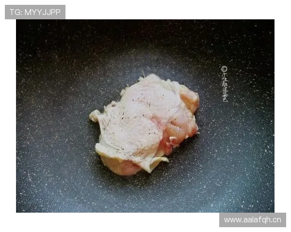 吕小军家里冰箱塞满蛋白粉，老婆说他吃鸡胸肉比吃米饭还多