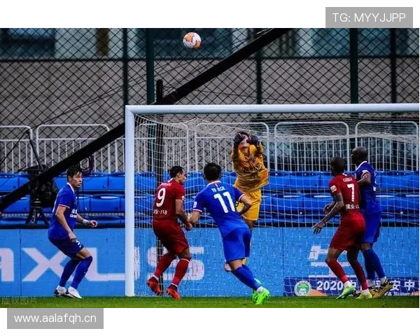 申花内部矛盾升级！蓝魔重回豪门究竟是假象还是必然？